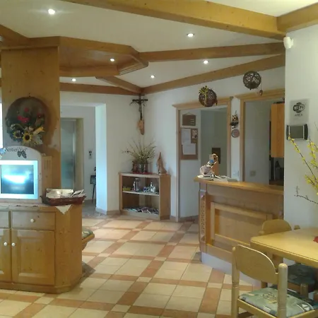 Serenetta فندق 3*